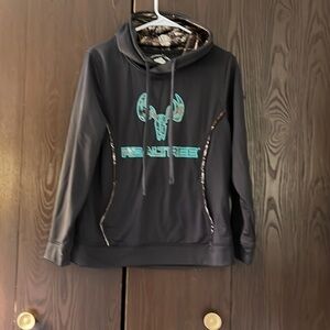 Cottonwood Canyon 100% polyester, hooded, black sweatshirt. Size Small